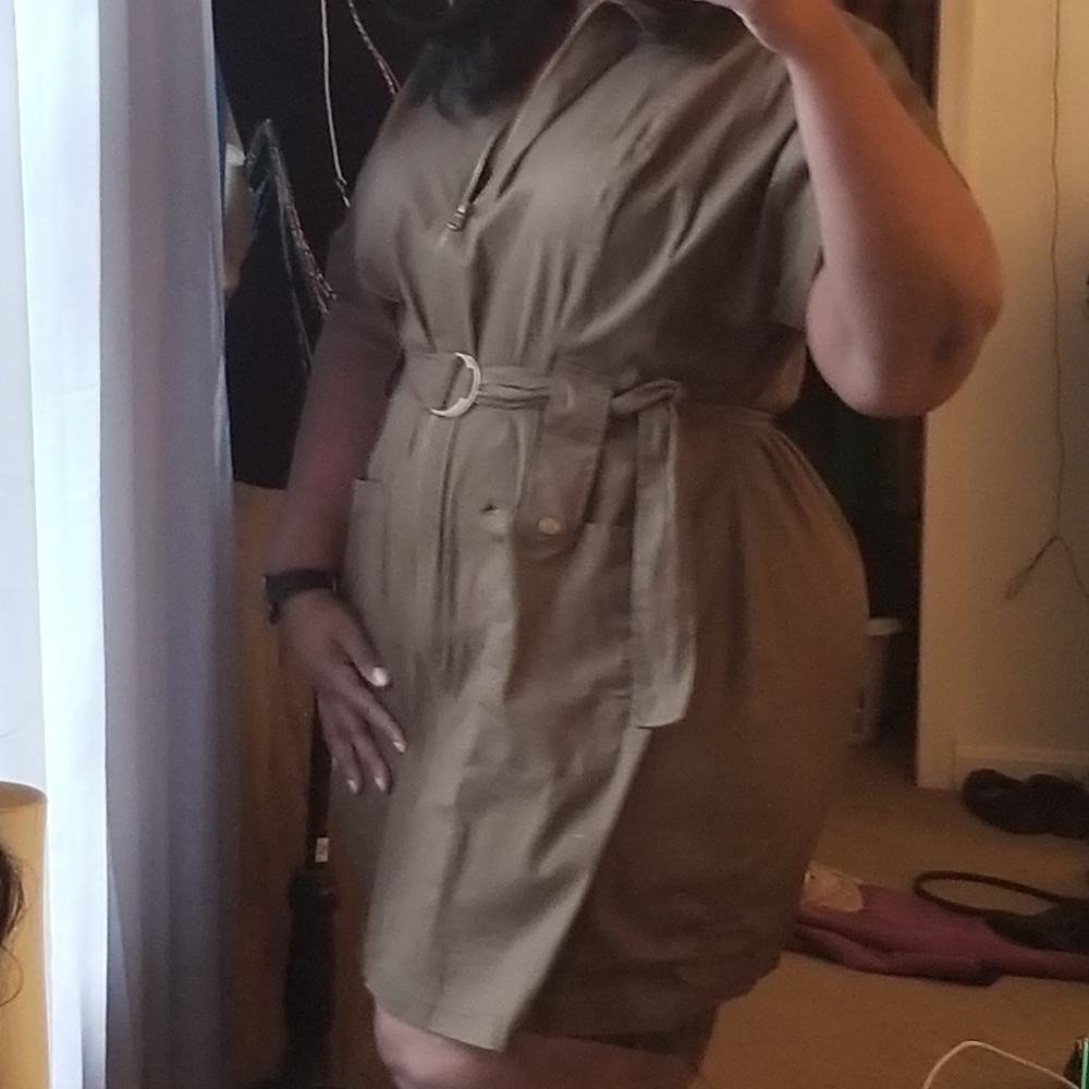 Olive Green cargo dress - Picture 2 of 2